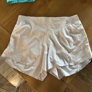 Lululemon Hotty Hot High Rise 4” Short Special Edition Chrome